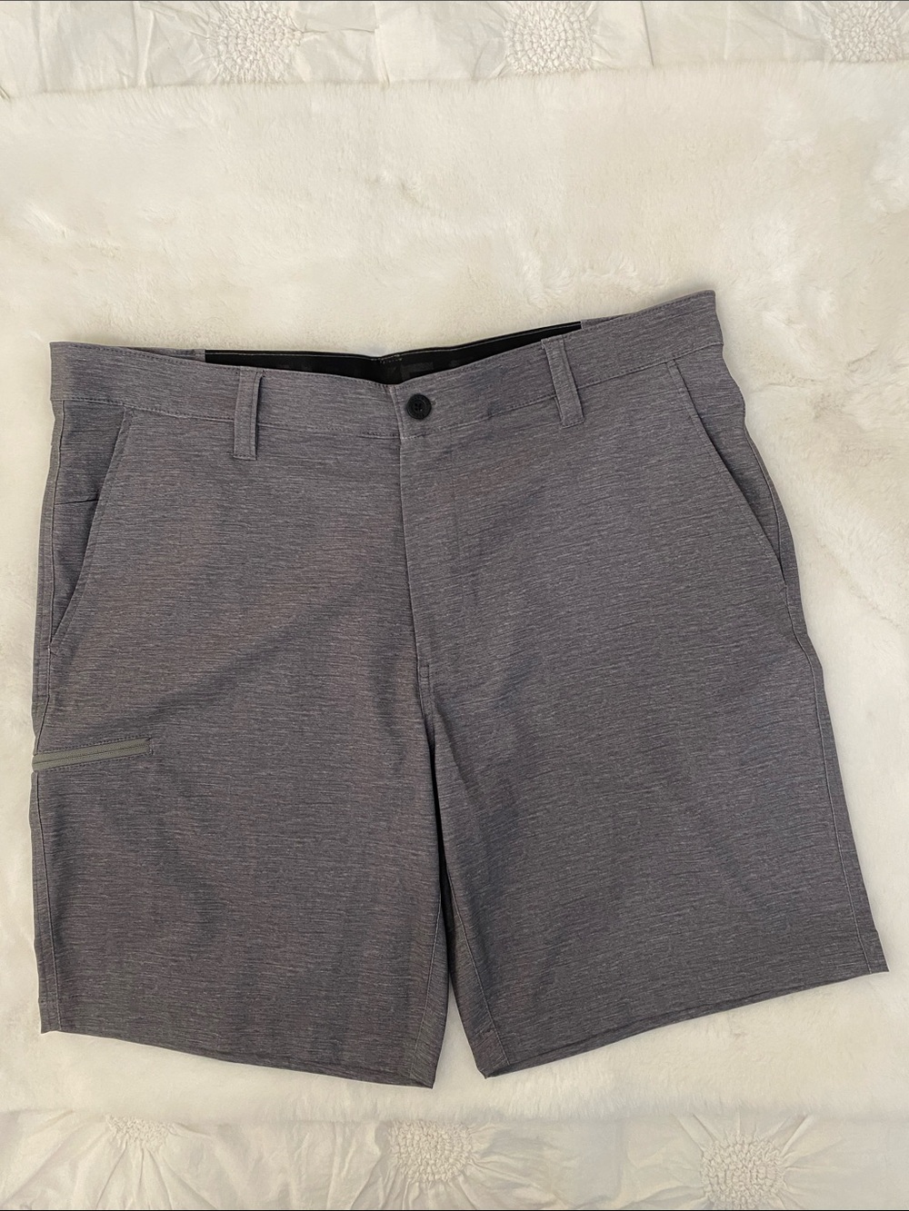 Men’s  Gray Performance Hybrid Shorts. 8” Inseam. 38” Waist Like New Hawke & Co